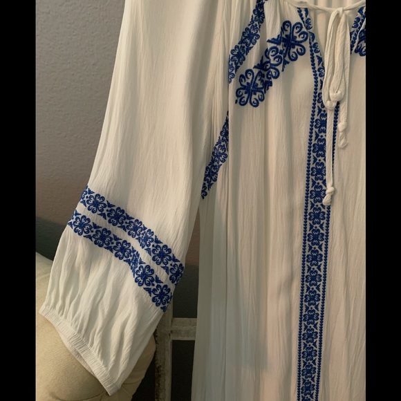 Gibson Latimer white and blue embroidered dress - Picture 3 of 3